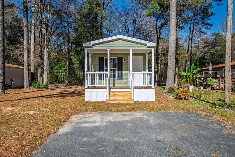 Welcome to 7502 Madeline Circle