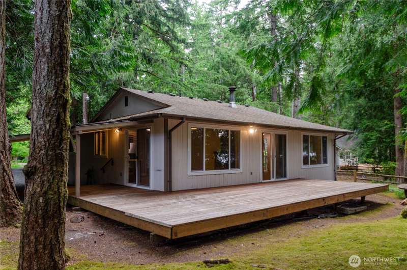 3bd, 1bth Rambler - Move-In Ready!