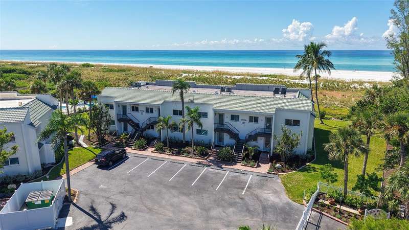 SEA PINES CONDO COMPLEX ON NORTH END OF LONGBOAT KEY