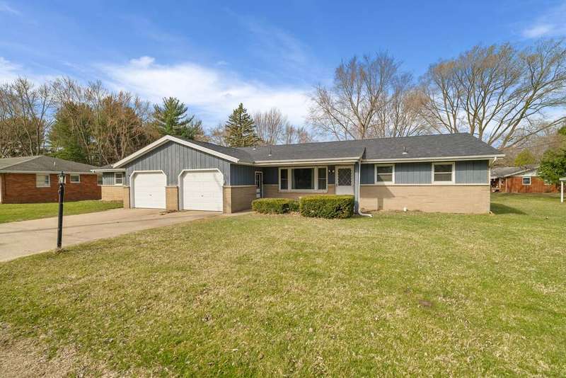 Investment Opportunity! Live in One side and rent out the other...