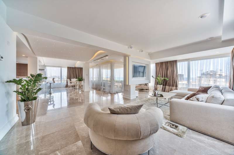 Luxury flat near the beach image