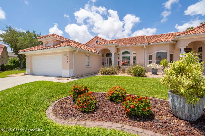 338 Renaissance Ave 1