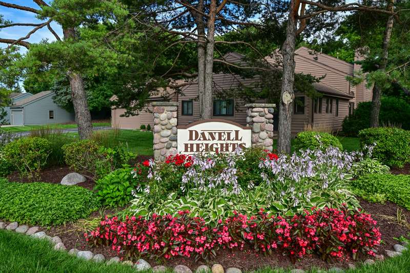 Beautiful Danelle Heights