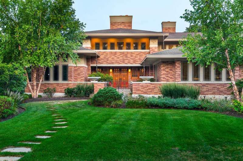 Niche 2025 ranks Naperville number one for Best Ci