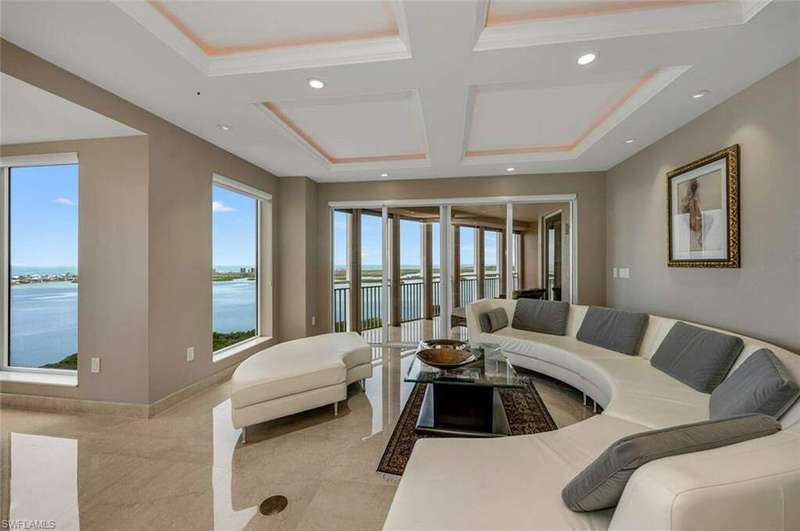 Foyer View