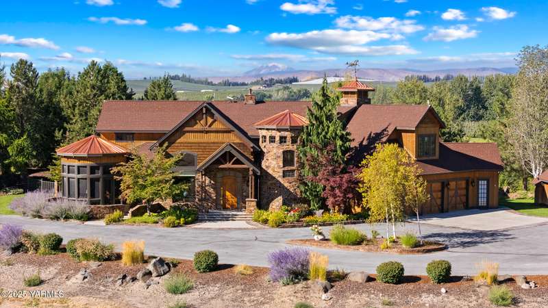 1_Custom Home with Extradinary Features
