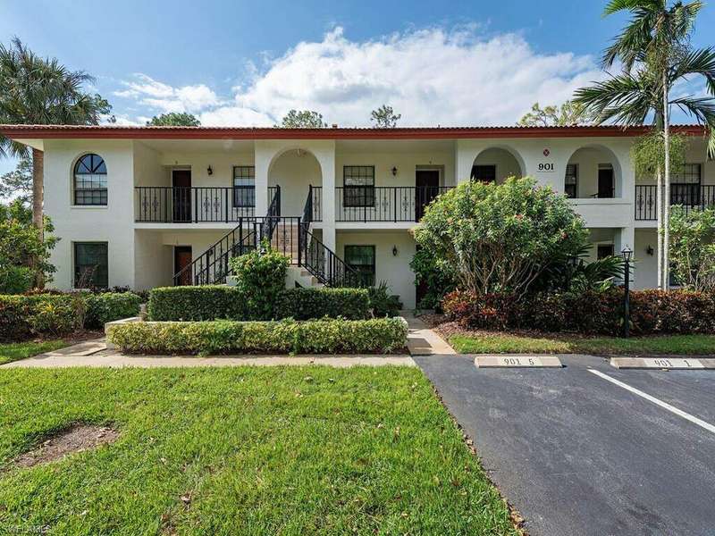 View of front of home with a front lawn