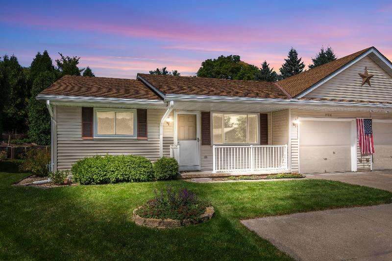 2124 Willowbrook Dr