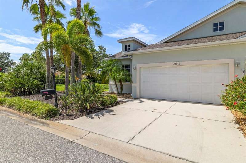 Large 2 Car Garage