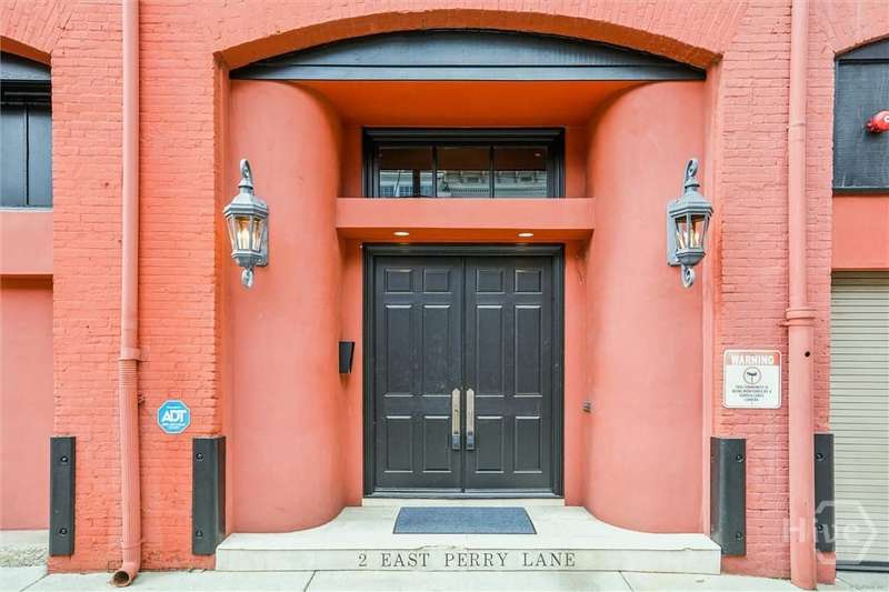 2 E Perry Lane Entrance