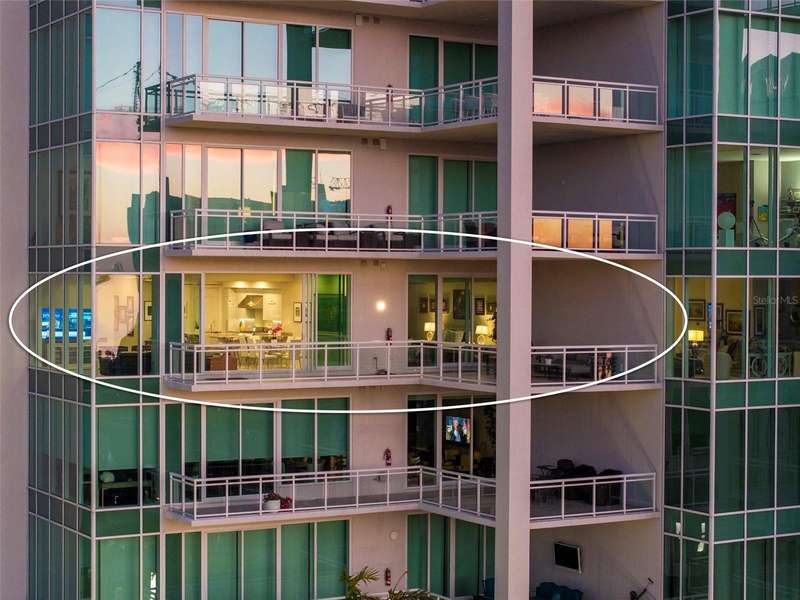 BLVD Sarasota boasts some of the most breathtaking panoramic Bayfront, Gulf and City views in all of Sarasota