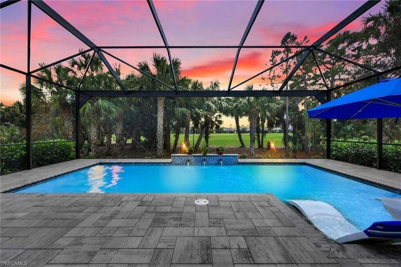 Saltwater Pool with Sunshelf