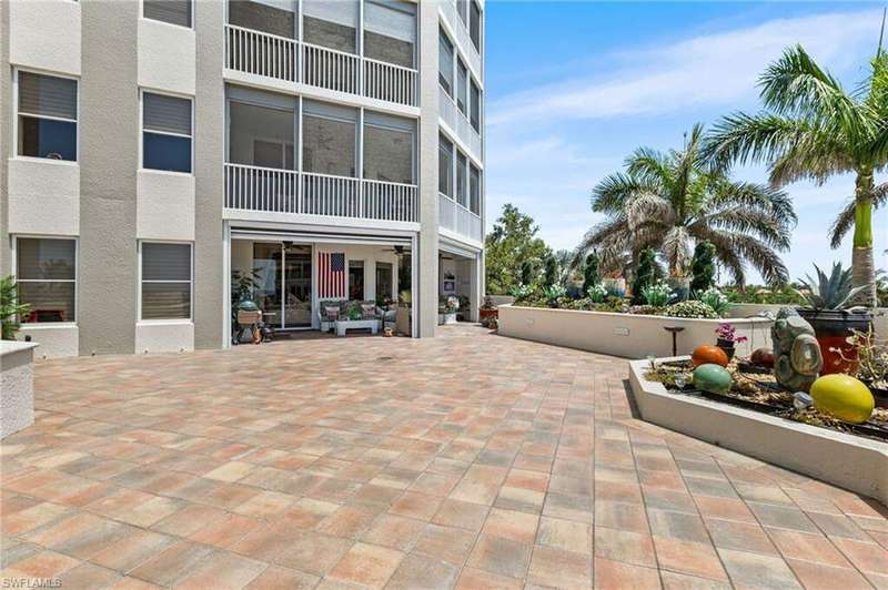 Stunning views of the Caloosahatchee River from your private 1800++ sq ft. lanai with direct access to the community pool. Amazing sunsets everyday from your lanai.