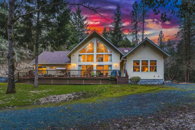780 Pinecrest Drive