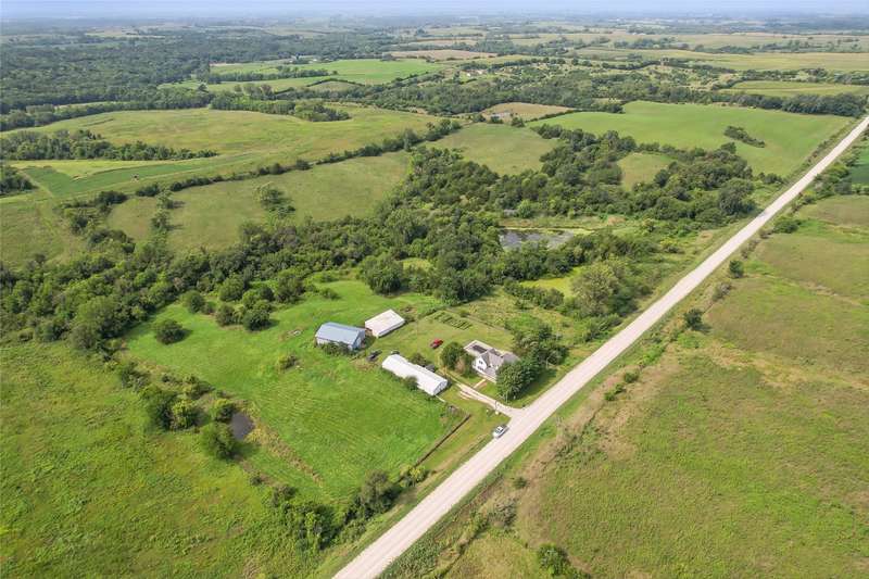 35 m/l acres, 3 ponds