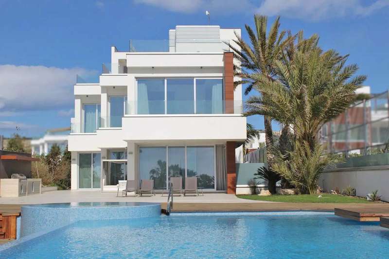 Modern Coastal Villa Image