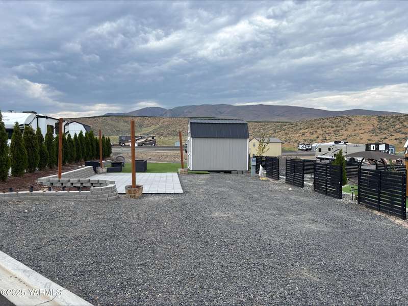 Lot 5