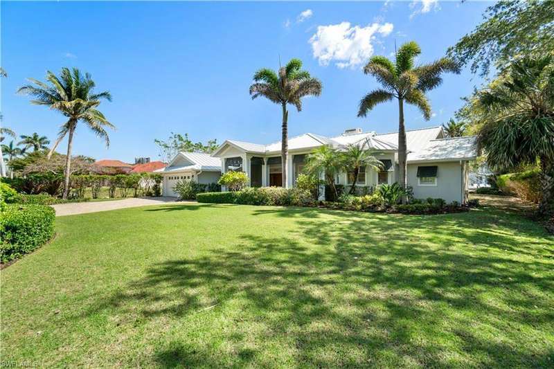 Such Beautiful Curb appeal
