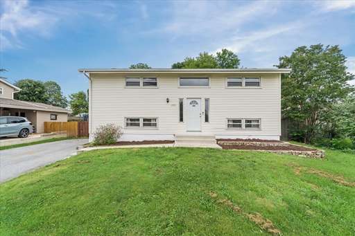 Front view of the home from Limestone Rd.