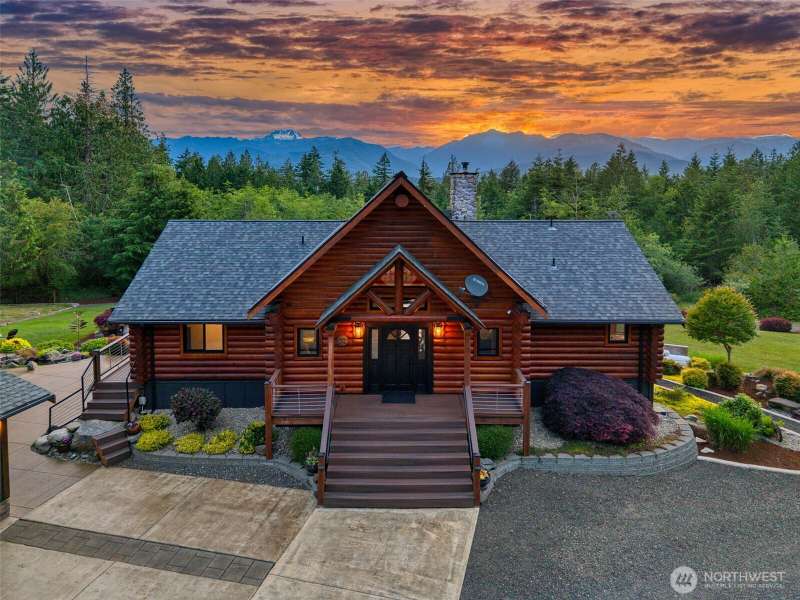Exceptional NW Living