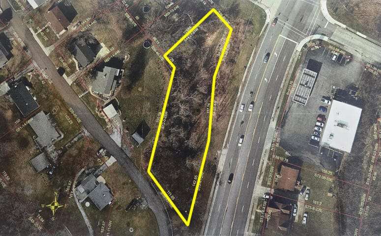 4801-Pride-Parkway-yellow