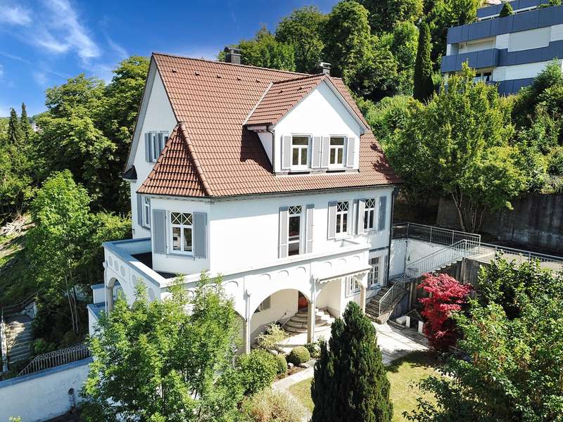 VON POLL IMMOBILIEN