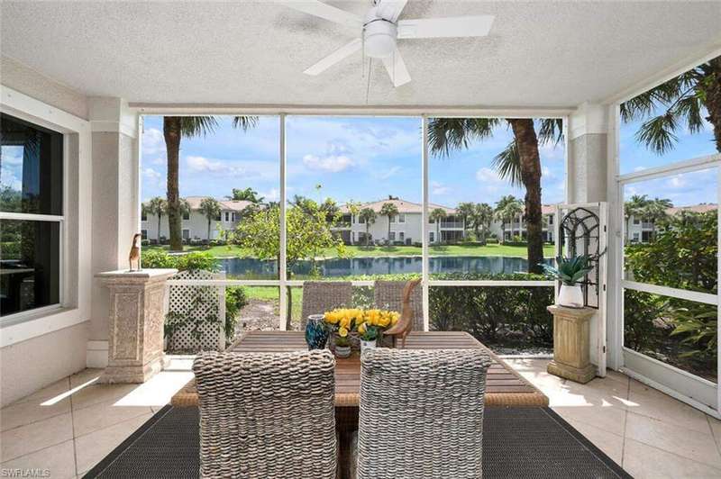 Expansive lanai with lake and fountain view. Great sunset views!