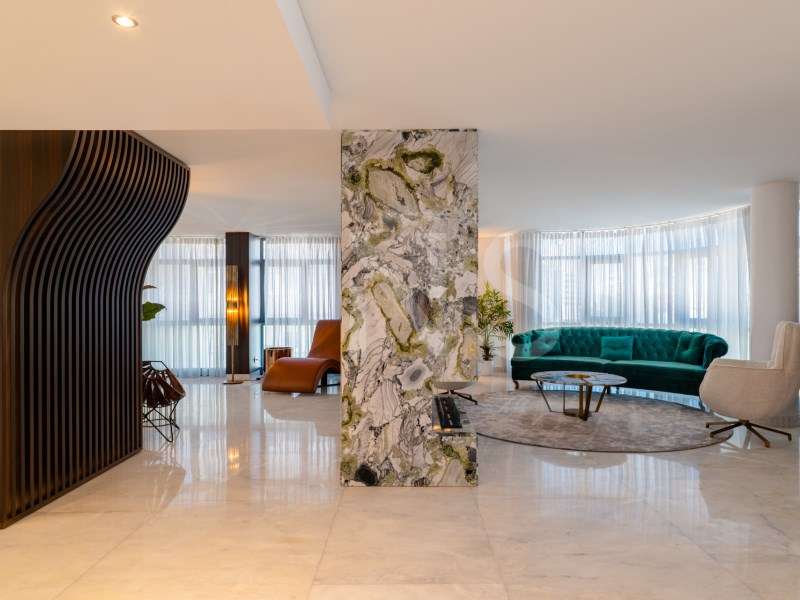 Penthouse de luxo T6 Duplex com terraços e vista panorâmica nas Avenidas Novas
