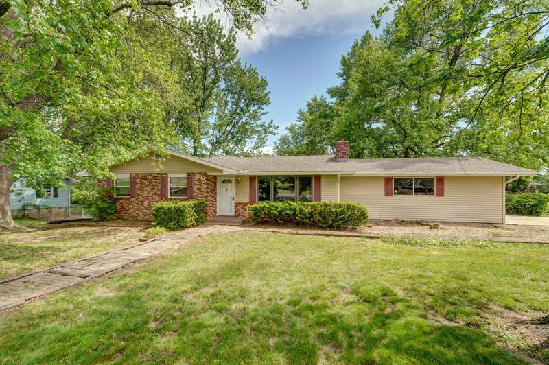315 W Nellie Ave-2