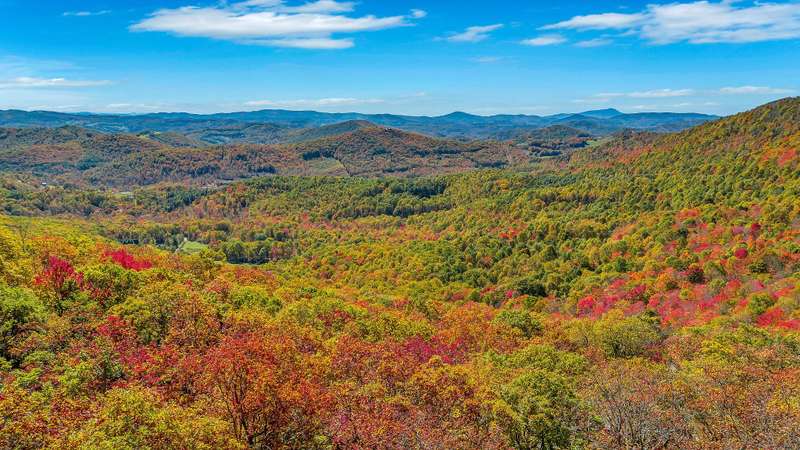 These breathtaking vistas enhance the sense of serenity and connection with nature.