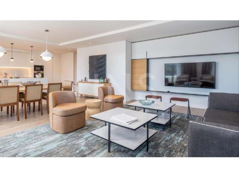 Apartamento T2 Duplex para Venda, em Alcântara junto ao rio Tejo, totalmente mobilado e equipado