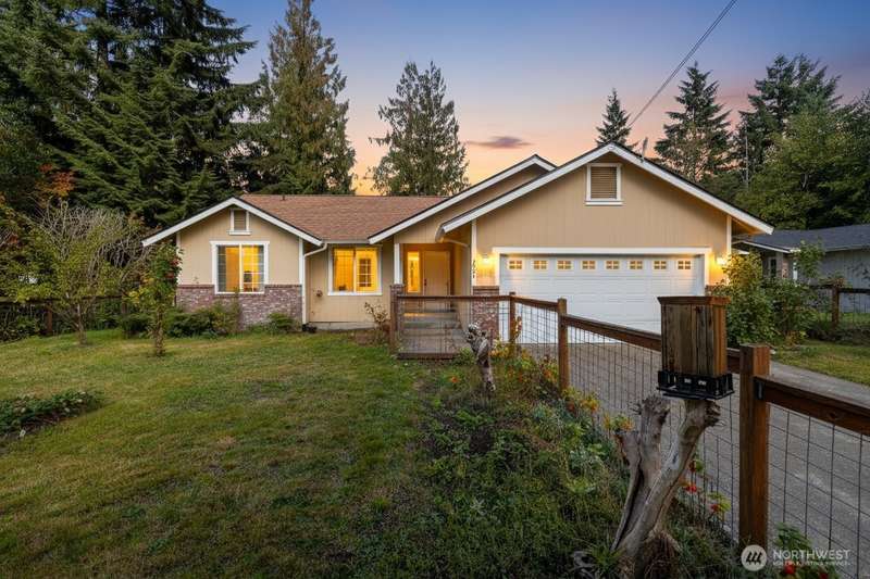 Fully fenced front and back yard