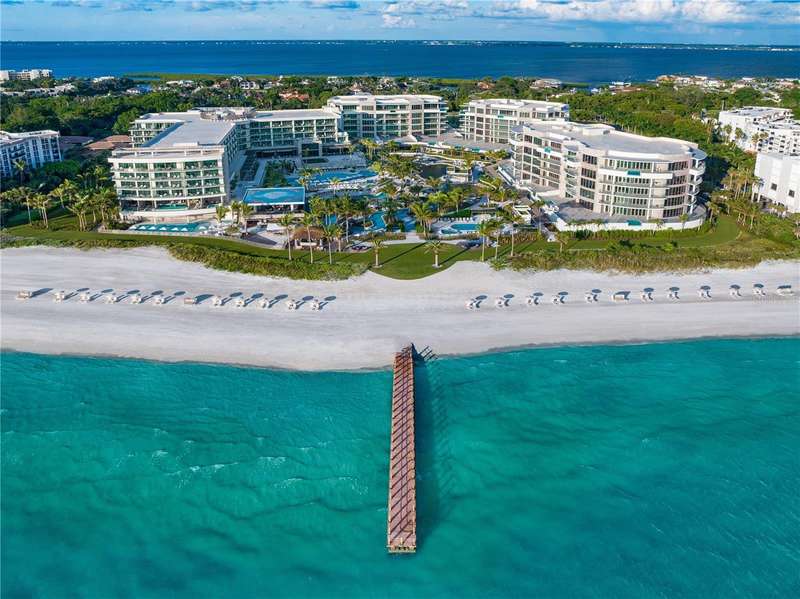 St. Regis Residences & Resort