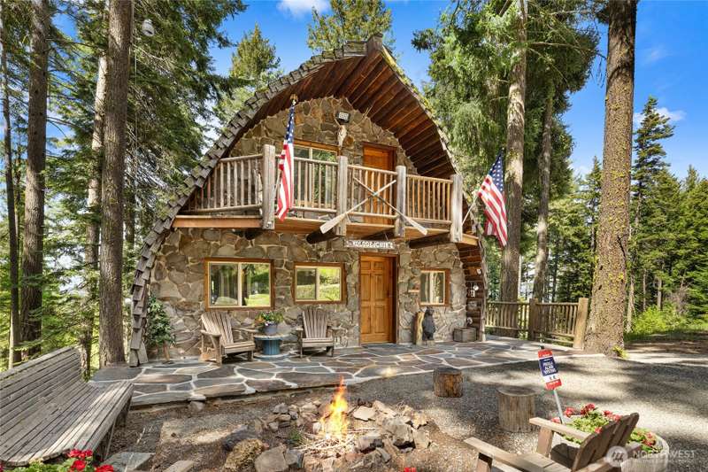 Welcome to 21 Two Springs road.