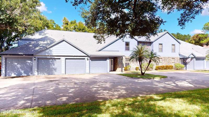 9017-Manchester-Ln-E-10272025_105600