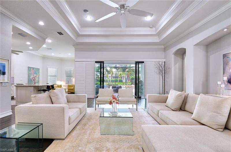 Large corner lot, 3 car garage