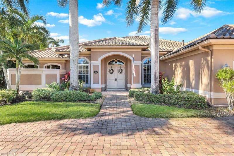 8955 Lely Island Cir Naples FL 34113