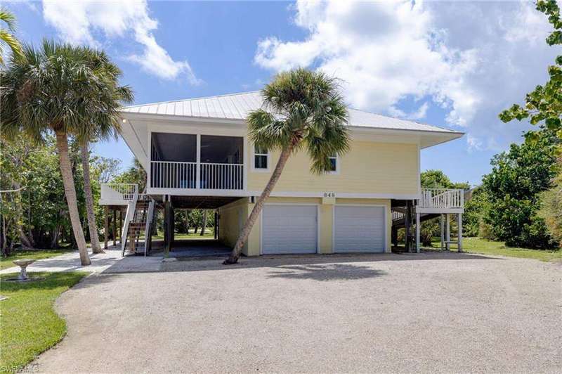 Front Elevation - Beautiful Near Beach Property