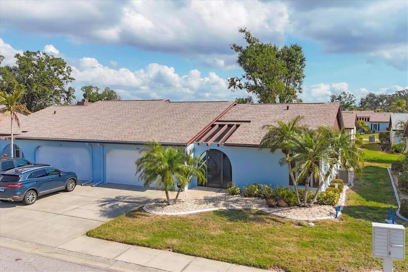 610 Apple Ln., Englewood FL 34223