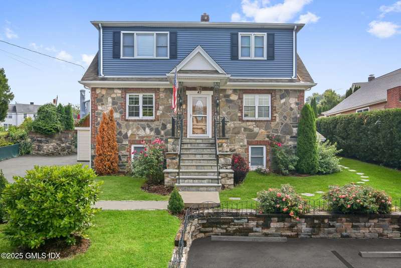 2-web-or-mls-43-cos-cob-ave (1)