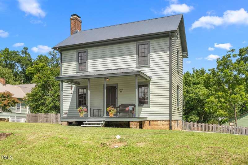 2411 Glencoe Street-2