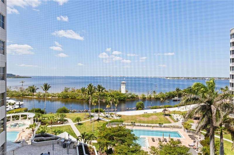 What an amazing view of Eagle Perch Island, the Caloosahatcheee River and the entrance to the marina!