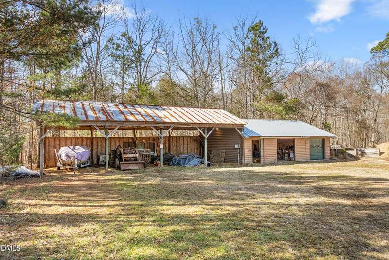 1684 Castle Rock Farm Road-1