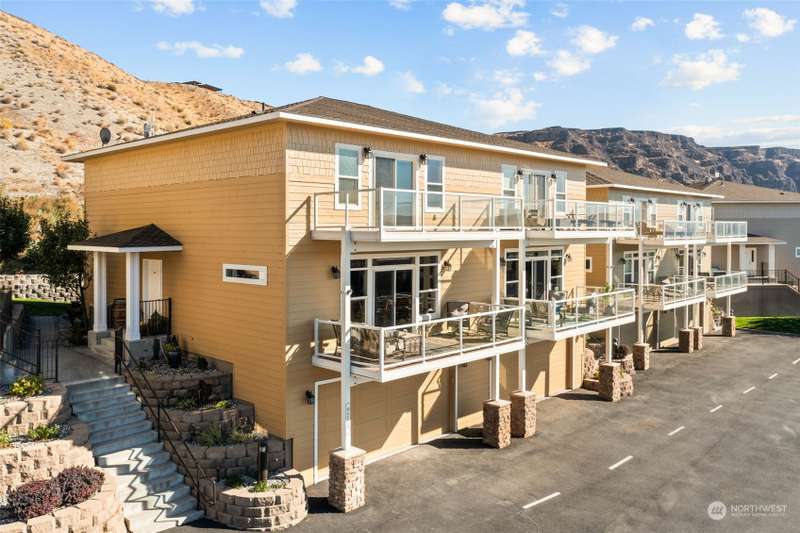 Discover the Gated Community of Sunserra