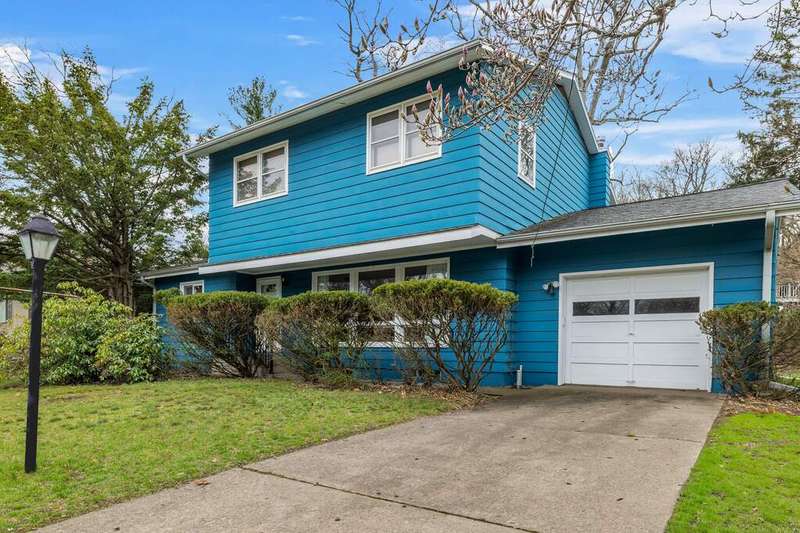 2221 Chastleton - 2