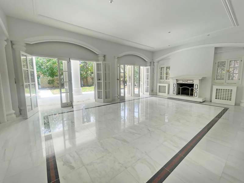 Elite Location Exclusive Home Image