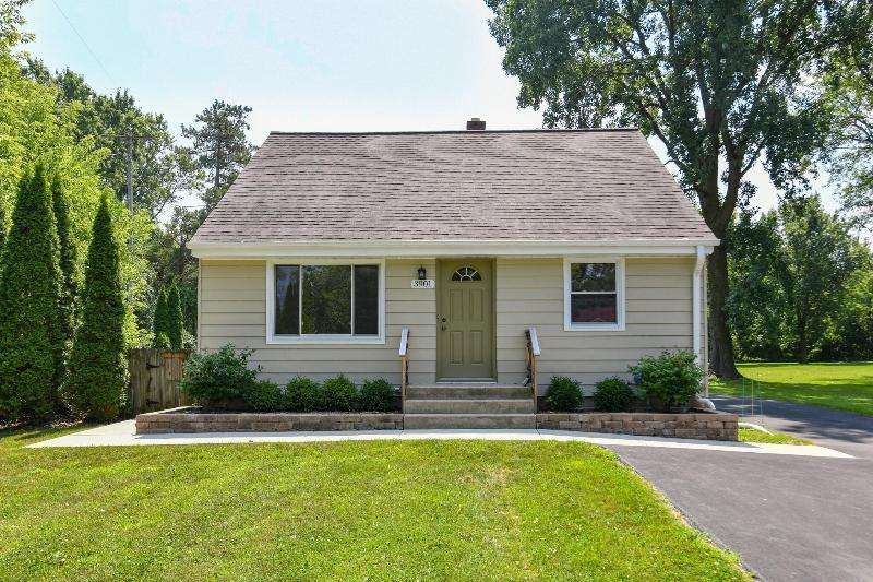 3901 W Fountain Ave - Main Photo