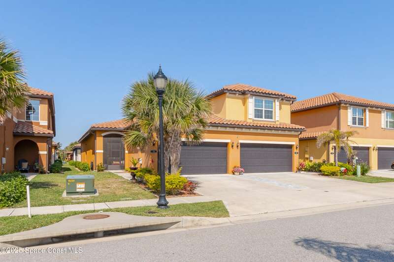 04_724Carlsbad103_mls