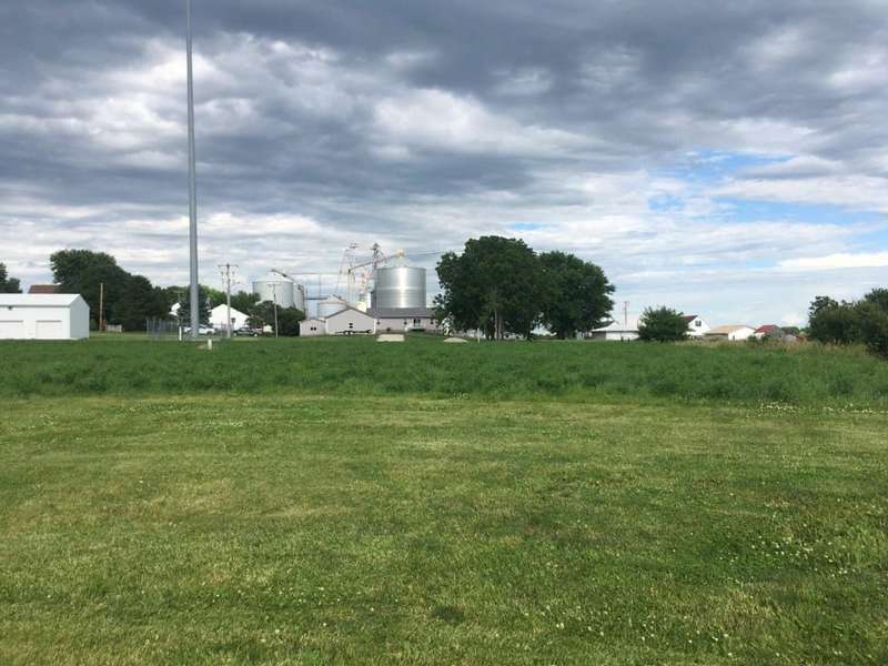 Lot 16 sits in the SE area of the West Franzenburg