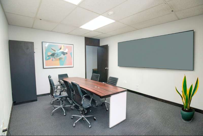 Room 1 in unit